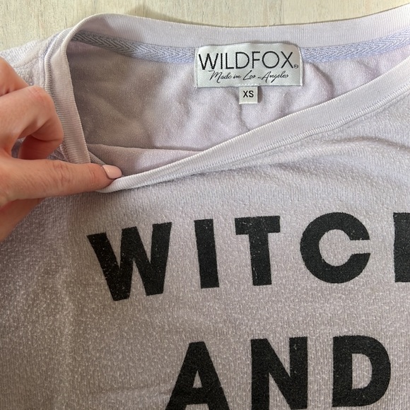 WILDFOX 💕 WITCH & FAMOUS - Picture 2 of 3